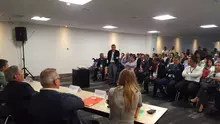 Empresarios y Representantes Legales en conversatorio en Pereira