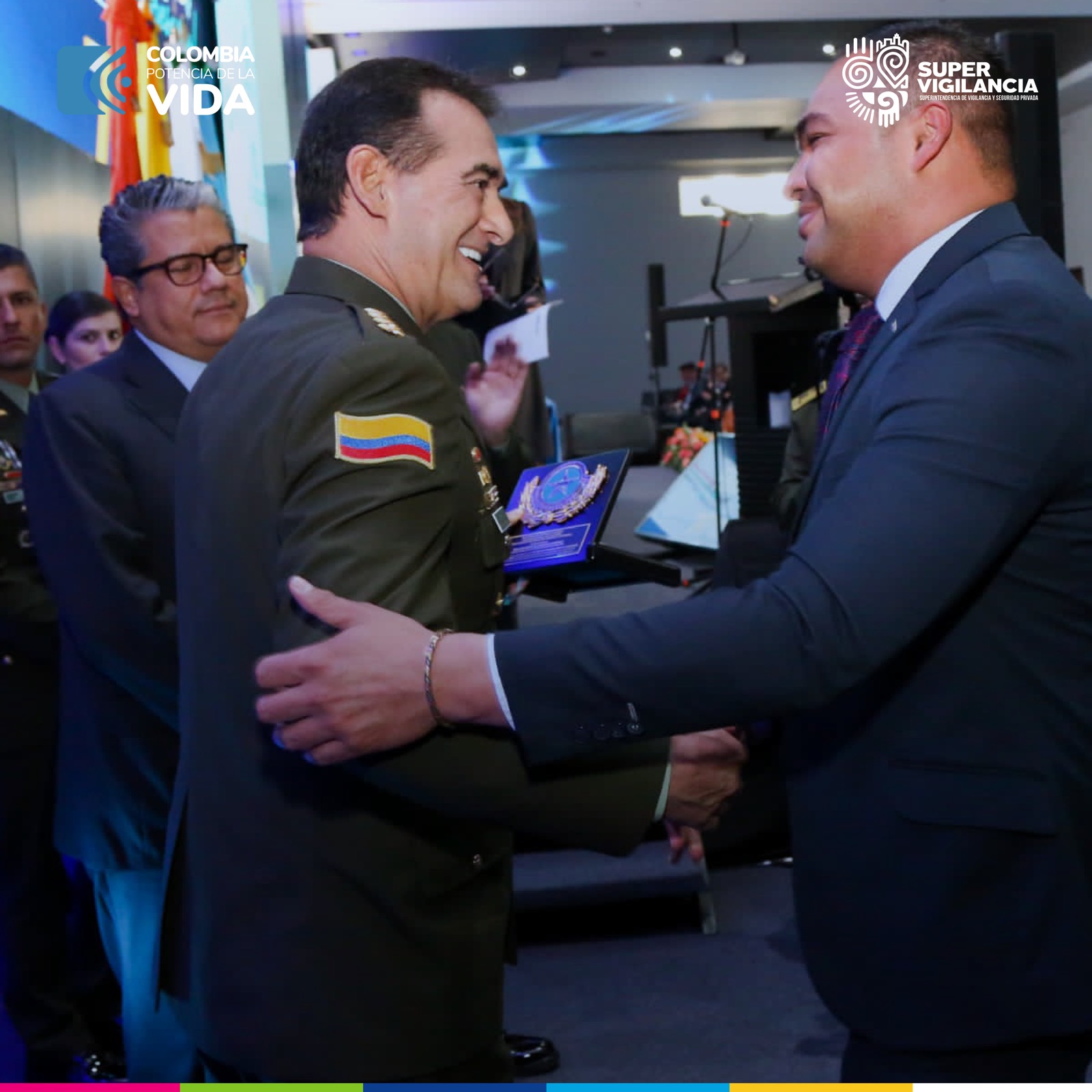 reconocimiento Director Policía 2