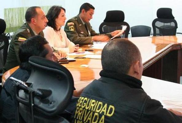 En videoconferencia, SuperVigilancia y PONAL definen lineamientos sobre seguridad para elecciones del 30 de octubre