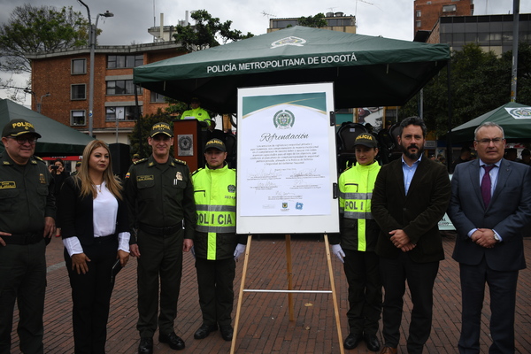 Superintendente firma compromiso de refrendación de la vigilancia público-privada para la seguridad ciudadana en Bogotá